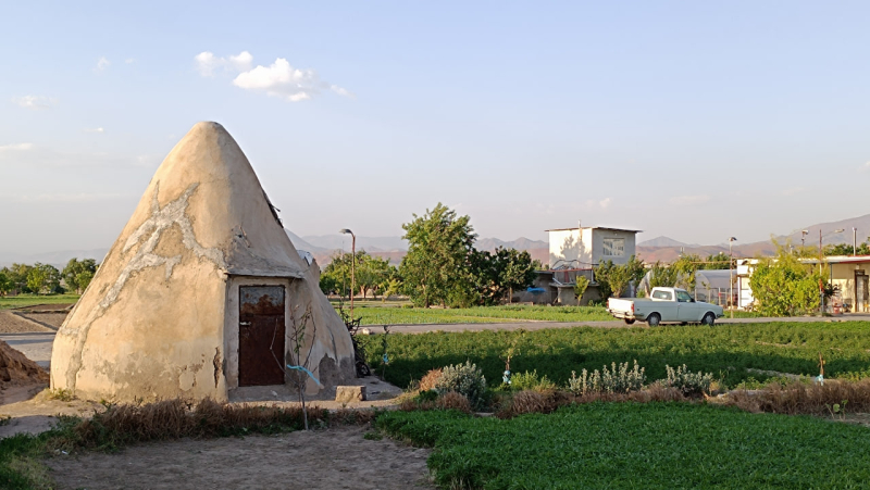 خانه باغ در حکم آباد تبریز